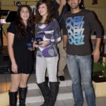 Ο γενικός έφορος του συλλόγου Λίτος Χαράλαμπος απονέμει αναμνηστικές πλακέτες στις Βουγιουκαλάκη Μυρτώ, Ντουσάκη Ζωή για την κατάκτηση της 7ης θέσης στο πανελλήνιο πρωτάθλημα κορασίδων.