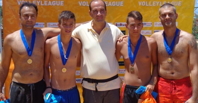 Πρωταθλητές Volley League 2014 οι Χαλκιαδάκης, Τσαπάκης στο ερασιτεχνών (amateur) ανδρών 7