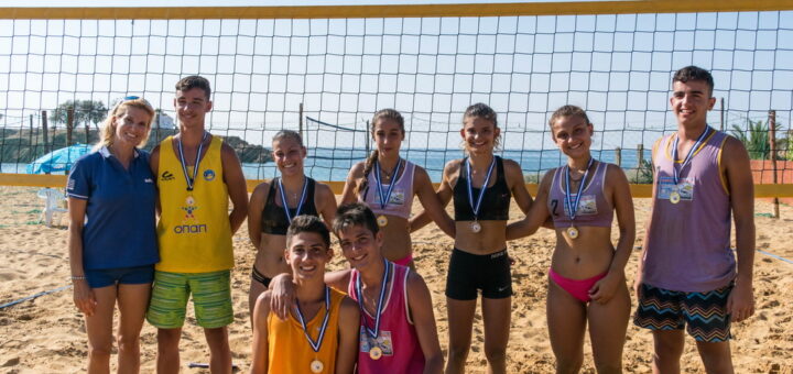 Σταυρόπουλος / Γκλέντι και Φαζάκη / Καμπουράκη πρωταθλητές στο U16 3